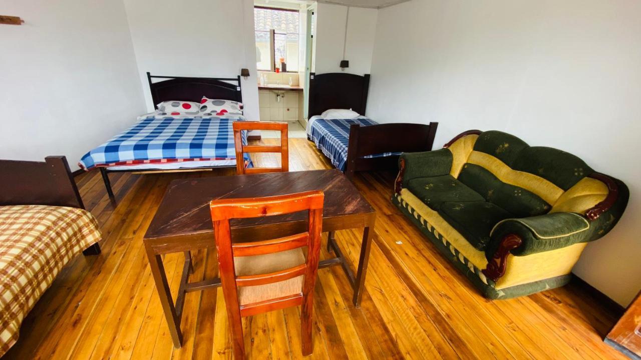 Hostal La Guayunga Rooftop Quito Buitenkant foto