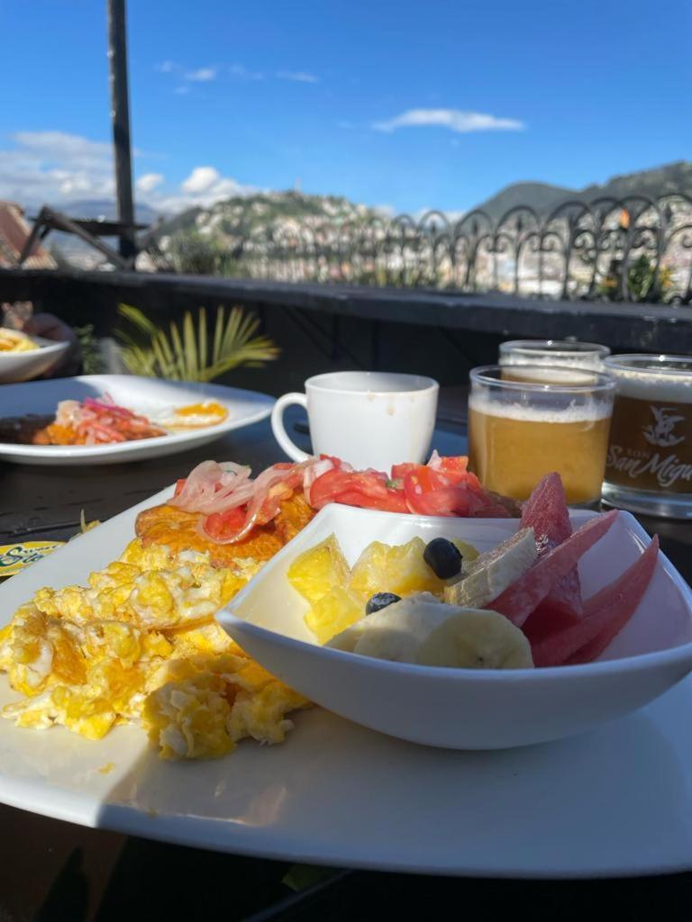 Hostal La Guayunga Rooftop Quito Buitenkant foto